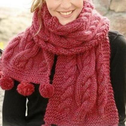 Women's Fashion - Luxurious Hand-knit..