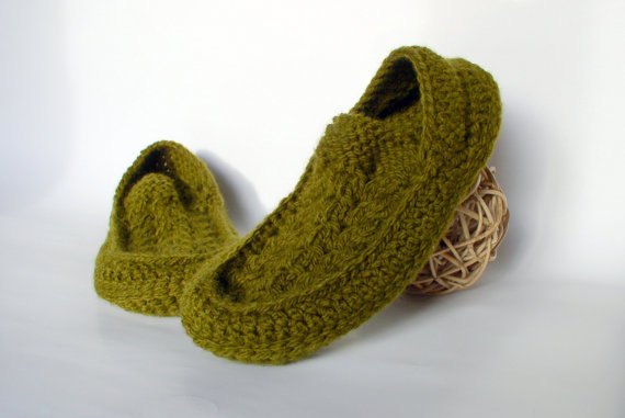 Men's Knit Crochet Socks/slippers With Irish Traditional Aran Knitting Motifs, Hand Knitted Home Shoes